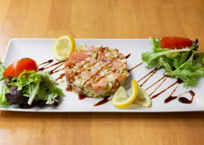 cafe-noir-galerie-plat-tartare-saumon